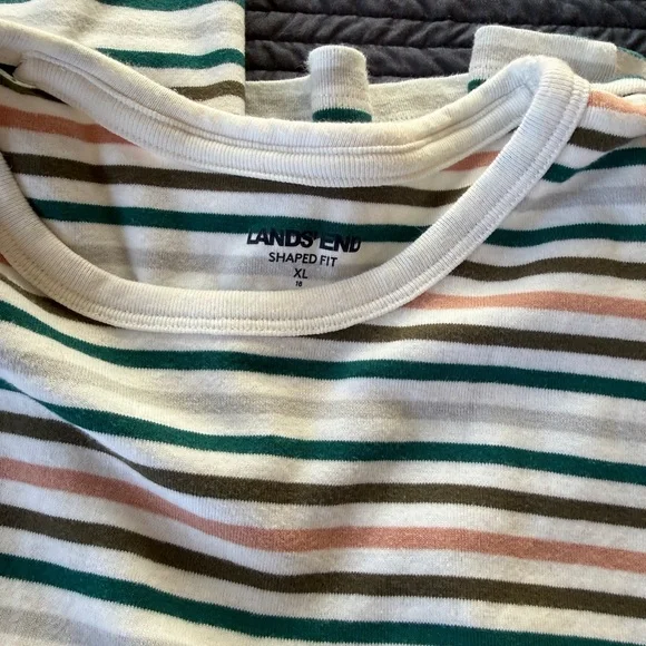 Lands' End women’s set of two XL Multicolor Striped Tees - Picture 9 of 9